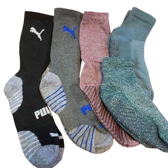 Puma set of 2 used kids socks and non slim 3 socks - Picture 1 of 4